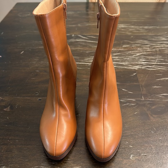 NEW $130 Journee Collection Romer Platform Tan brown ankle boot women size 7 - Picture 6 of 8